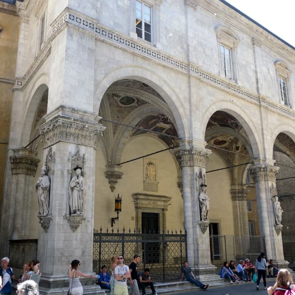Piazza di Indipendenza