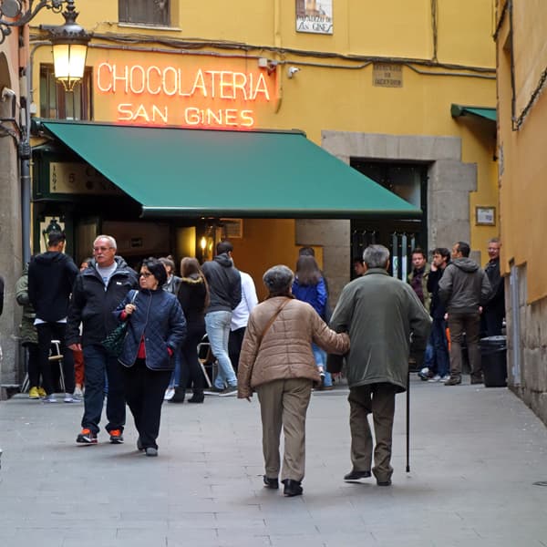 Calle del Arenal and Chocolatería