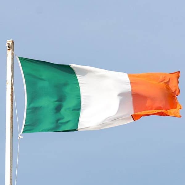 Walking to the Garden of Remembrance