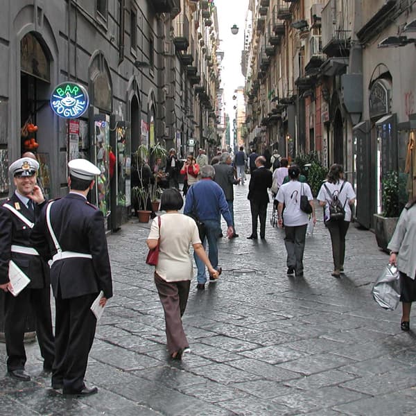 Spaccanapoli: Entering the Old Town