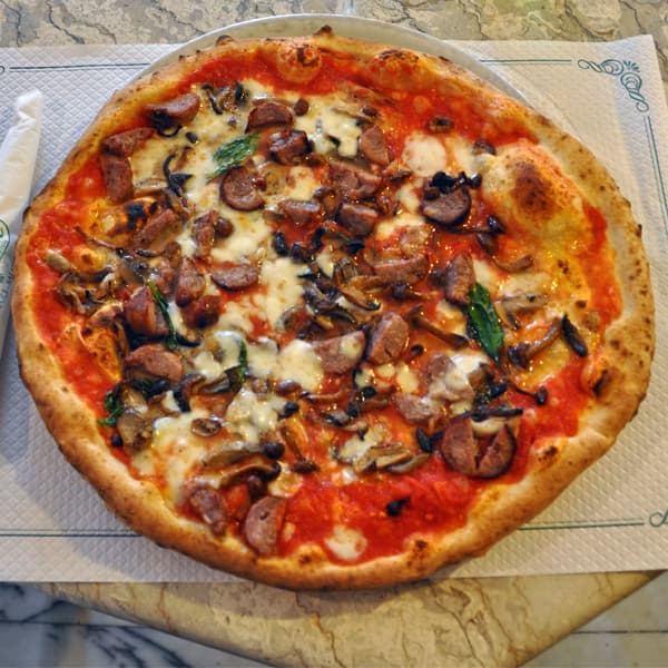 Some Typical Neapolitan Eateries