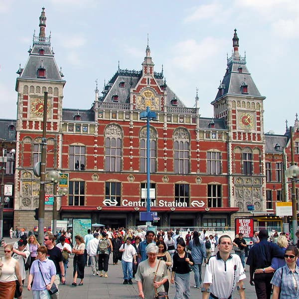 Tour Begins: Central Station